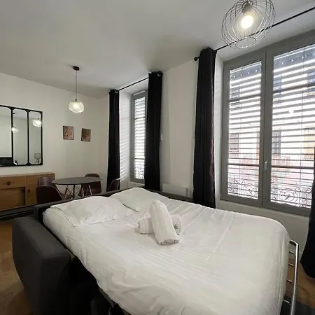 Апартаменты Chaleureux, Proche Gare, 3 *